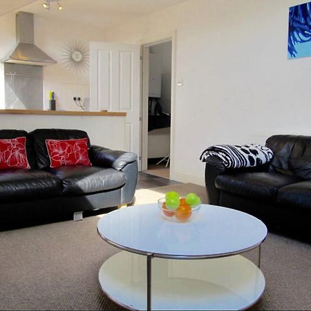 The Hideaway, Victorian Townhouse Apartment With Parking プリマス エクステリア 写真