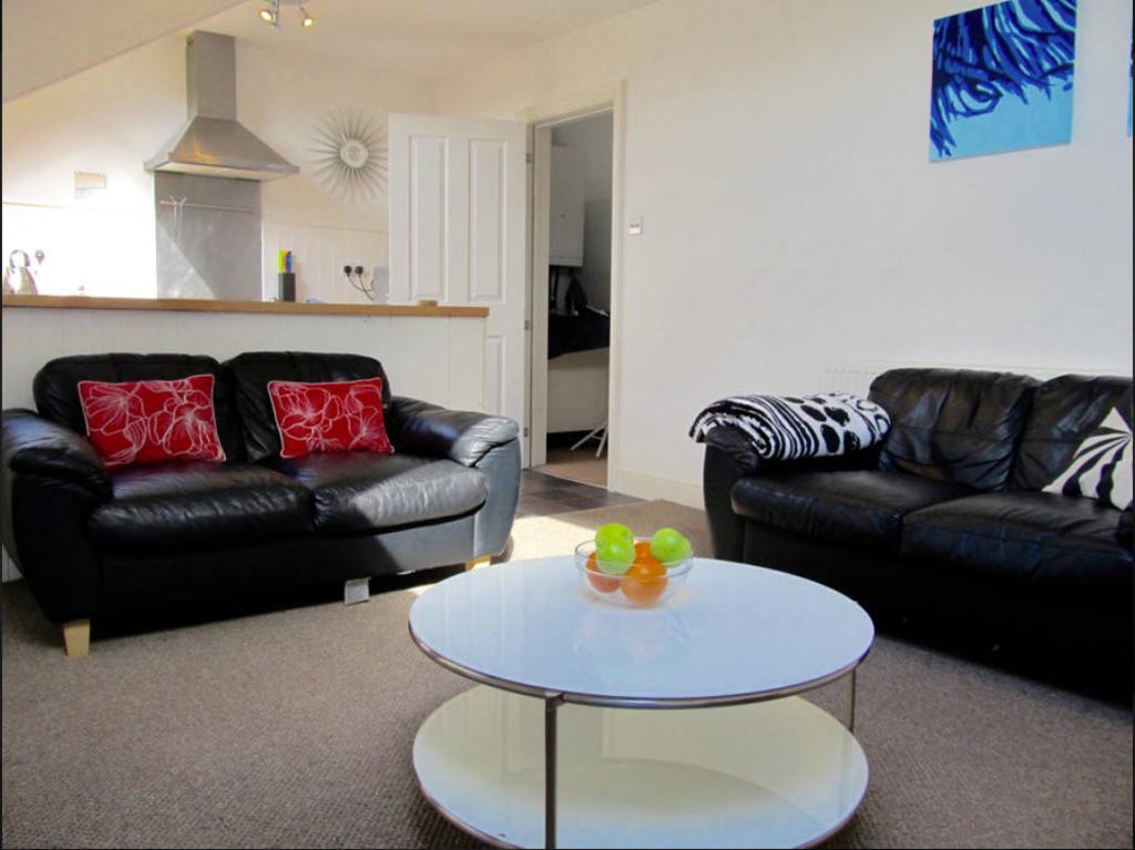 The Hideaway, Victorian Townhouse Apartment With Parking プリマス エクステリア 写真