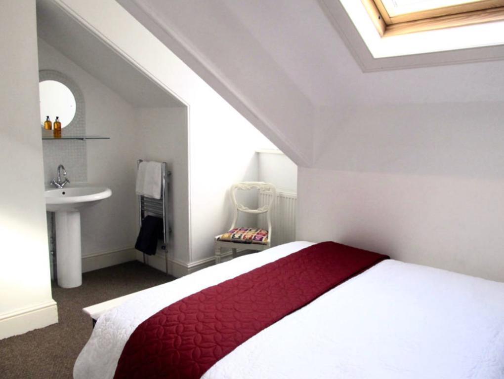 The Hideaway, Victorian Townhouse Apartment With Parking プリマス エクステリア 写真
