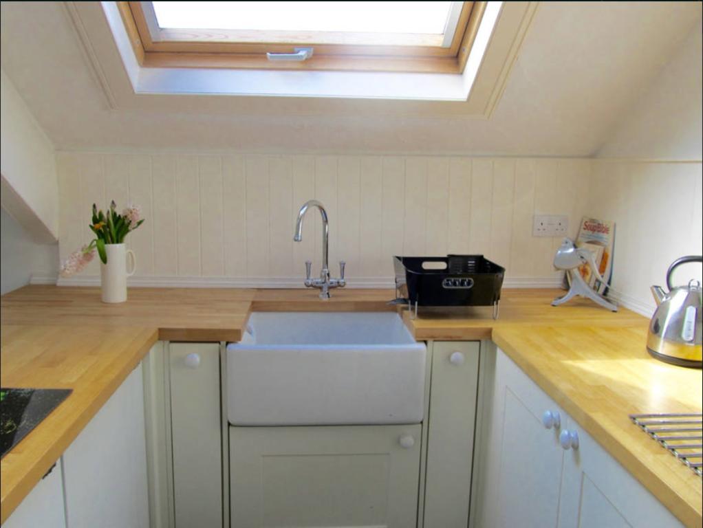 The Hideaway, Victorian Townhouse Apartment With Parking プリマス エクステリア 写真