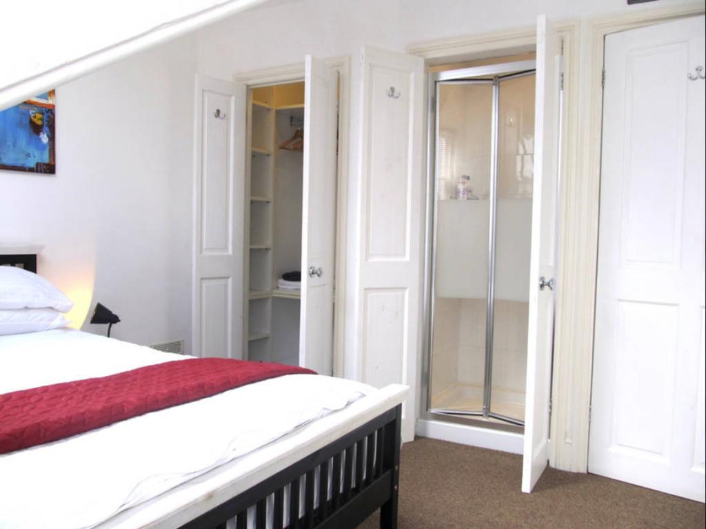 The Hideaway, Victorian Townhouse Apartment With Parking プリマス エクステリア 写真